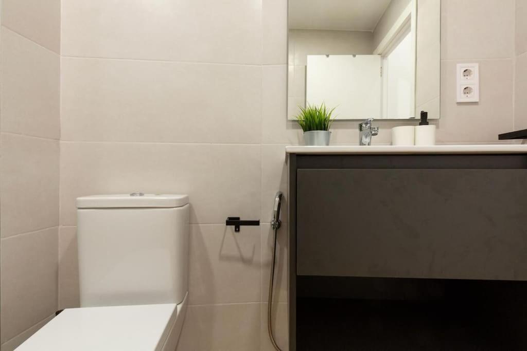 شقة Nuevo Loft En Playa Y Cerca Del Centro, Ac Y Wifi فالنسيا المظهر الخارجي الصورة